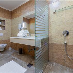 Luxury 5 Bedroom Beachfront Villa near Dubrovnik, Sleeps 11-12